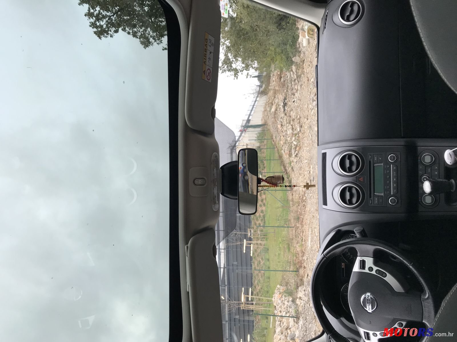 2014' Nissan Qashqai+2 4x4 photo #7