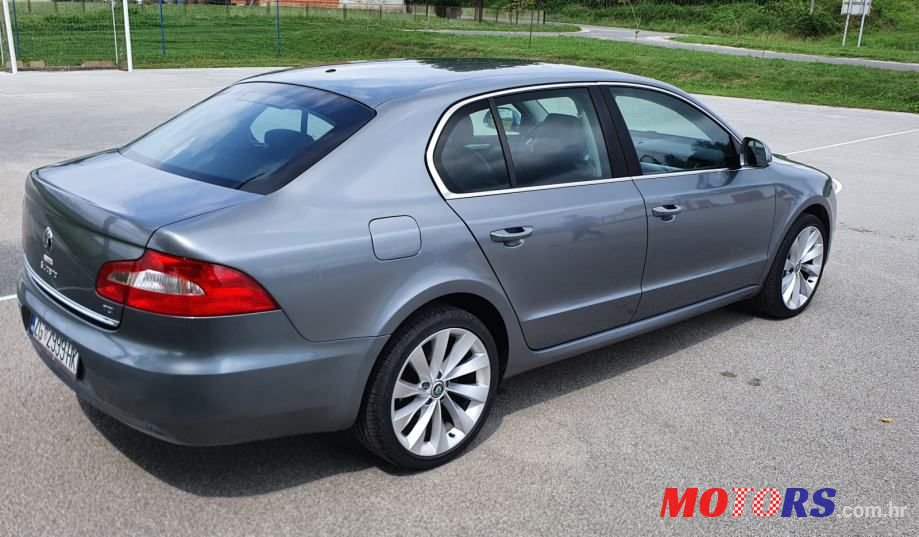 2012' Skoda Superb 1,6 Tdi photo #4