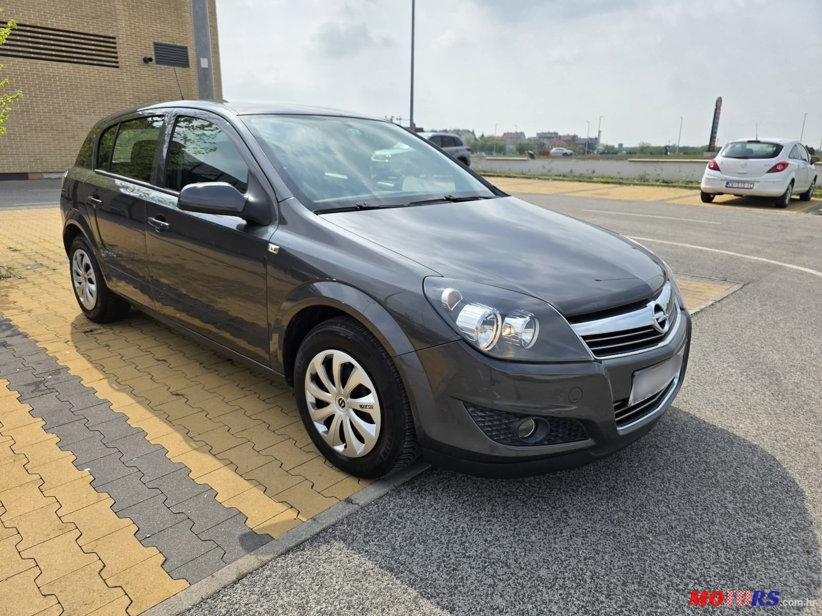 2011' Opel Astra 1,6 photo #2