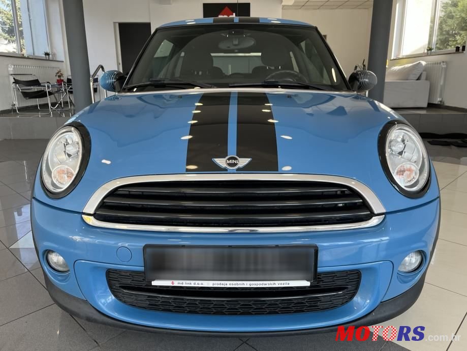2013' MINI Cooper photo #2