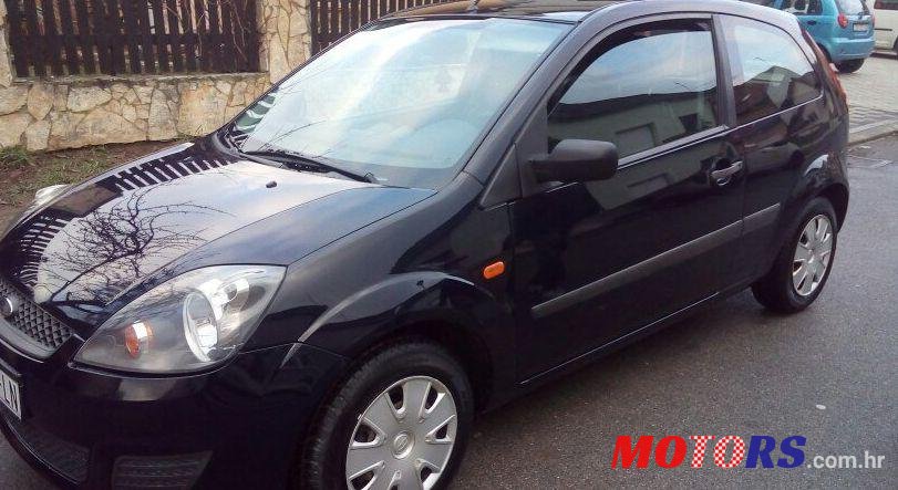2007' Ford Fiesta 1.4Tdci photo #2
