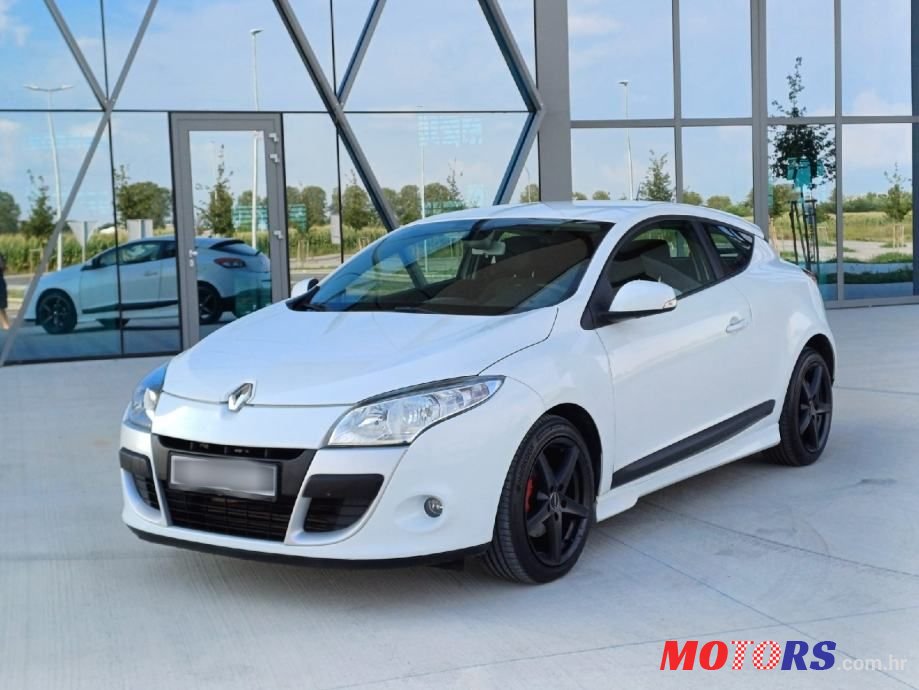 2009' Renault Megane Coupe photo #3
