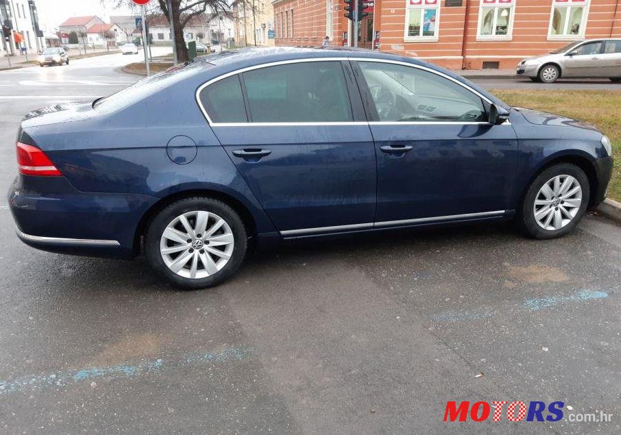 2012' Volkswagen Passat 1,6 Tdi photo #1