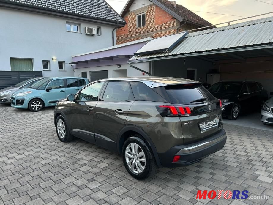 2020' Peugeot 3008 photo #4