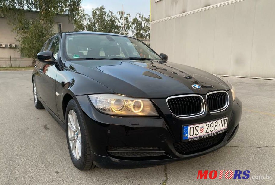 2010' BMW Serija 3 Touring 3 photo #1