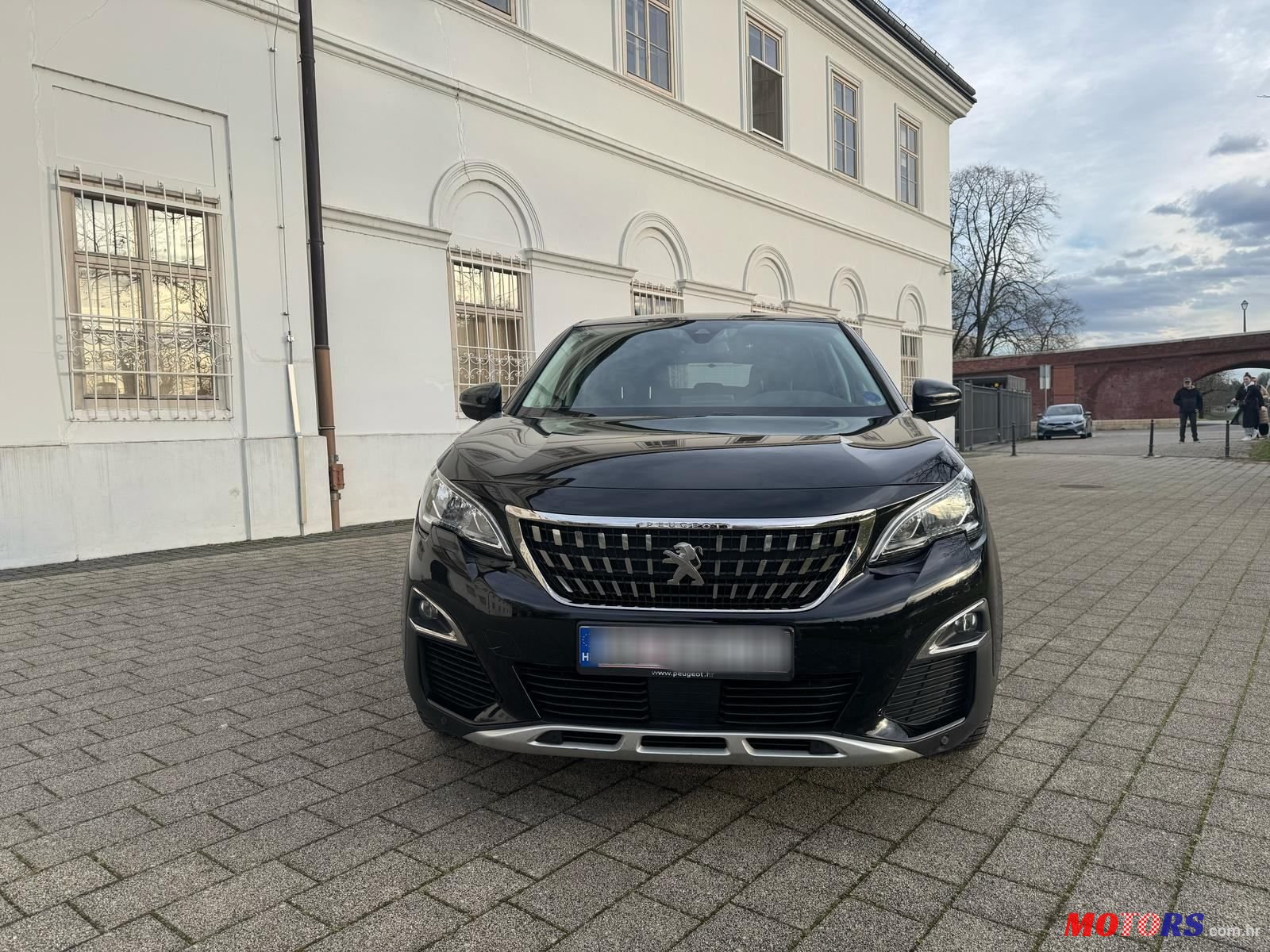 2017' Peugeot 3008 1,6 Bluehdi photo #2