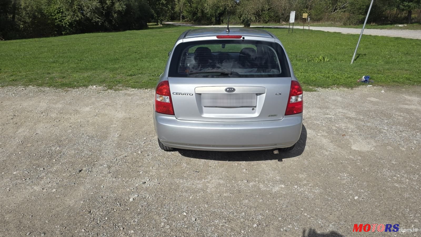 2005' Kia Cerato 1,5 Crdi Lx photo #2