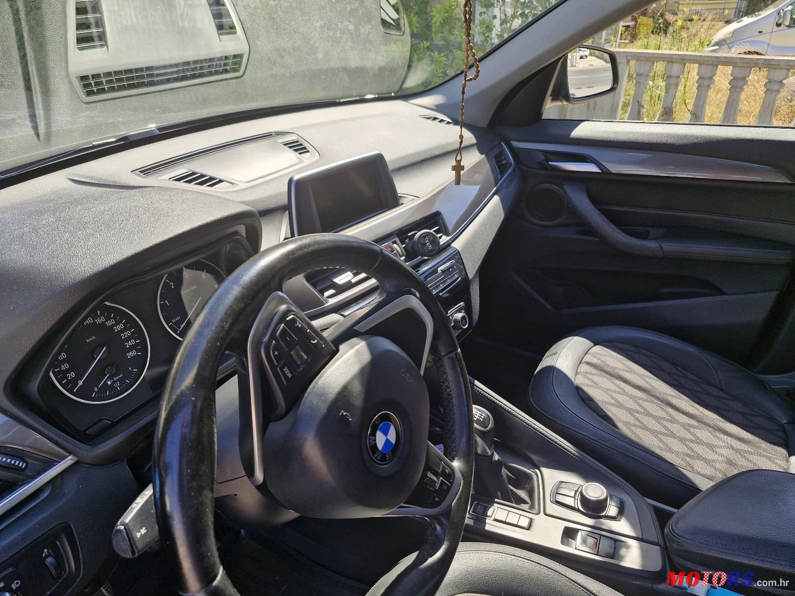 2016' BMW X1 18D photo #3