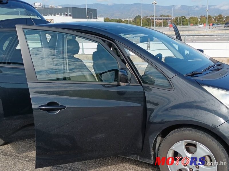 2010' Kia Venga 1,4 Crdi Lx Cool photo #5