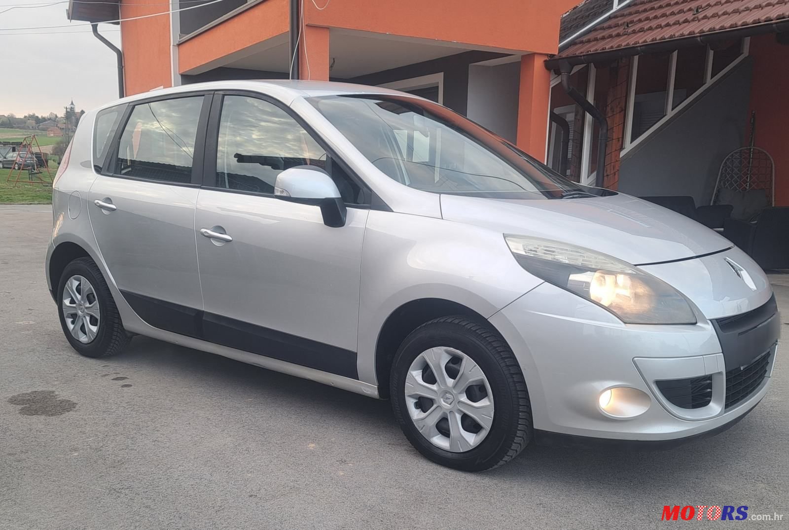 2009' Renault Scenic 1,5 Dci photo #5
