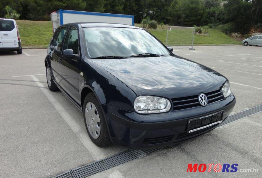 1999' Volkswagen Golf IV 1,9 Sdi photo #1