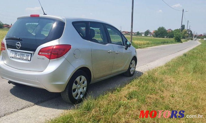 2010' Opel Meriva 1,3 Cdti photo #1