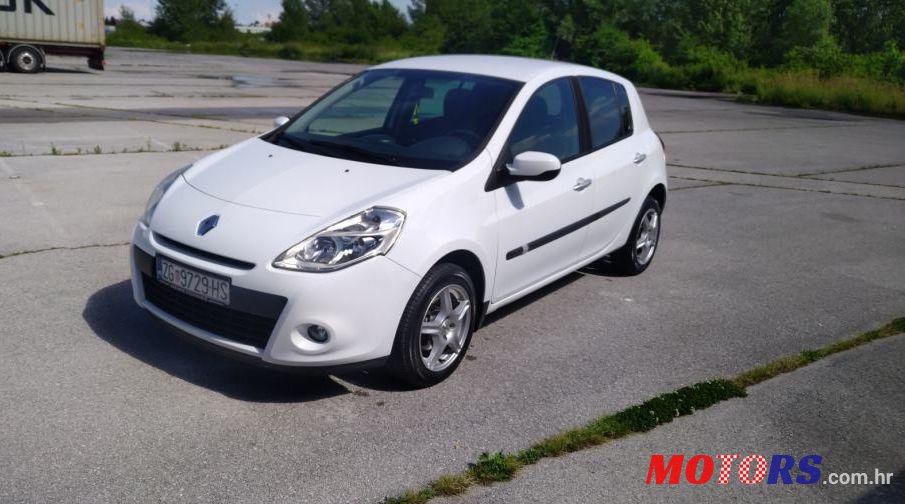 2011' Renault Clio 1,2 16V photo #1