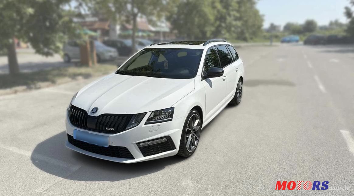 2018' Skoda Octavia Combi photo #1