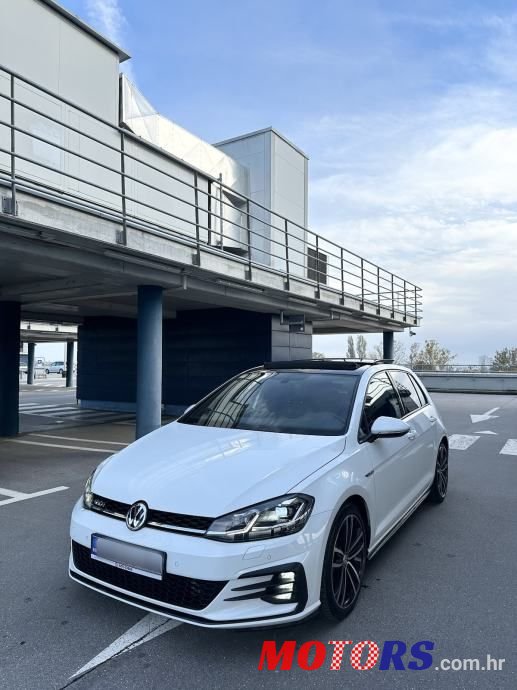 2017' Volkswagen Golf 7 2,0 Gtd photo #6