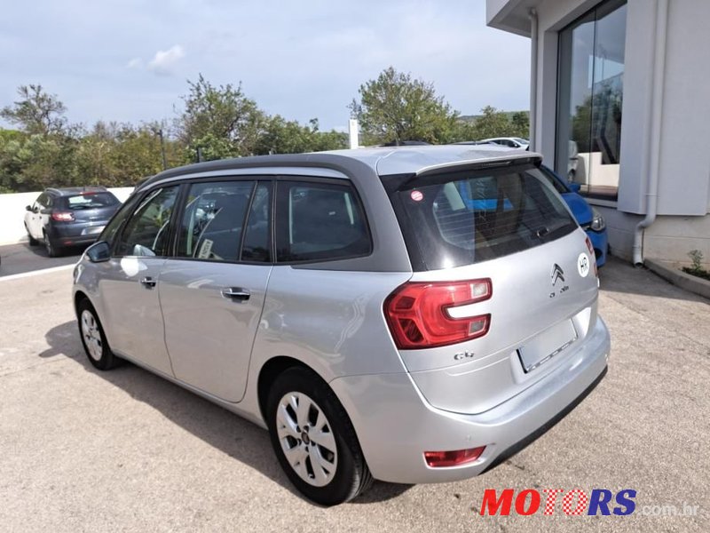 2015' Citroen C4 Picasso photo #3