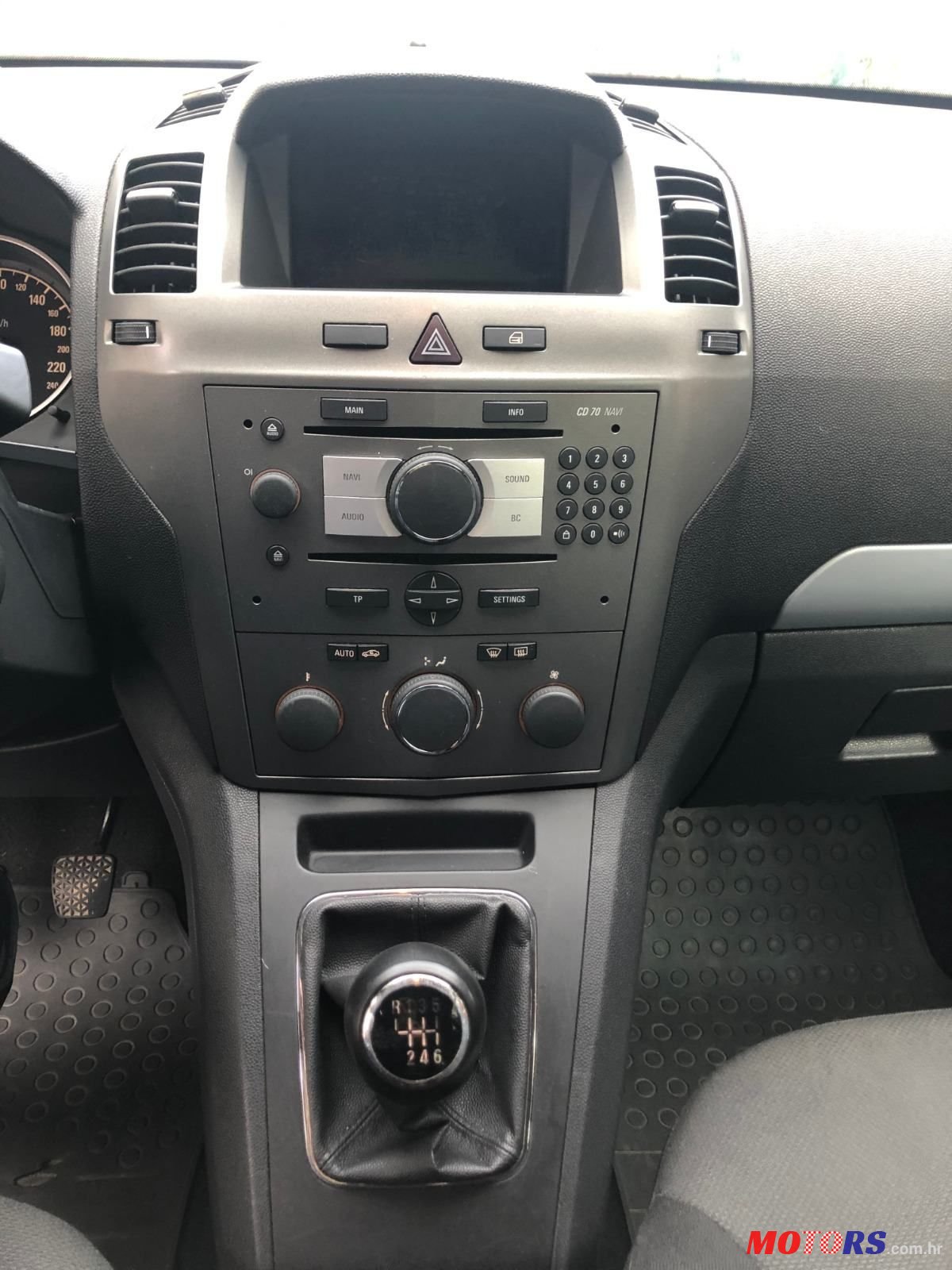 2008' Opel Zafira 1,9 Cdti photo #4