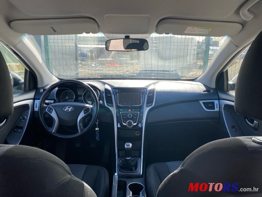2014' Hyundai i30 Cw 1,6 Crdi photo #6