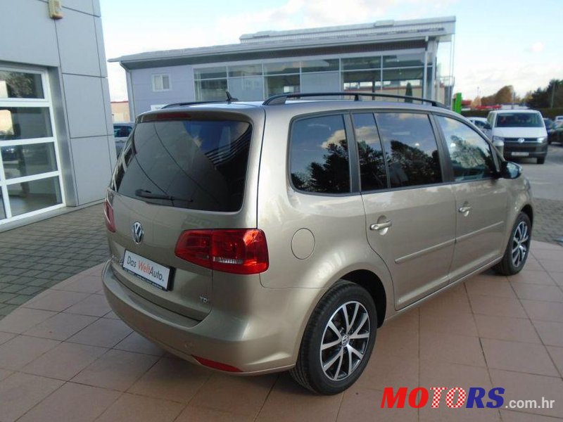 2014' Volkswagen Touran 1,6 Tdi photo #2