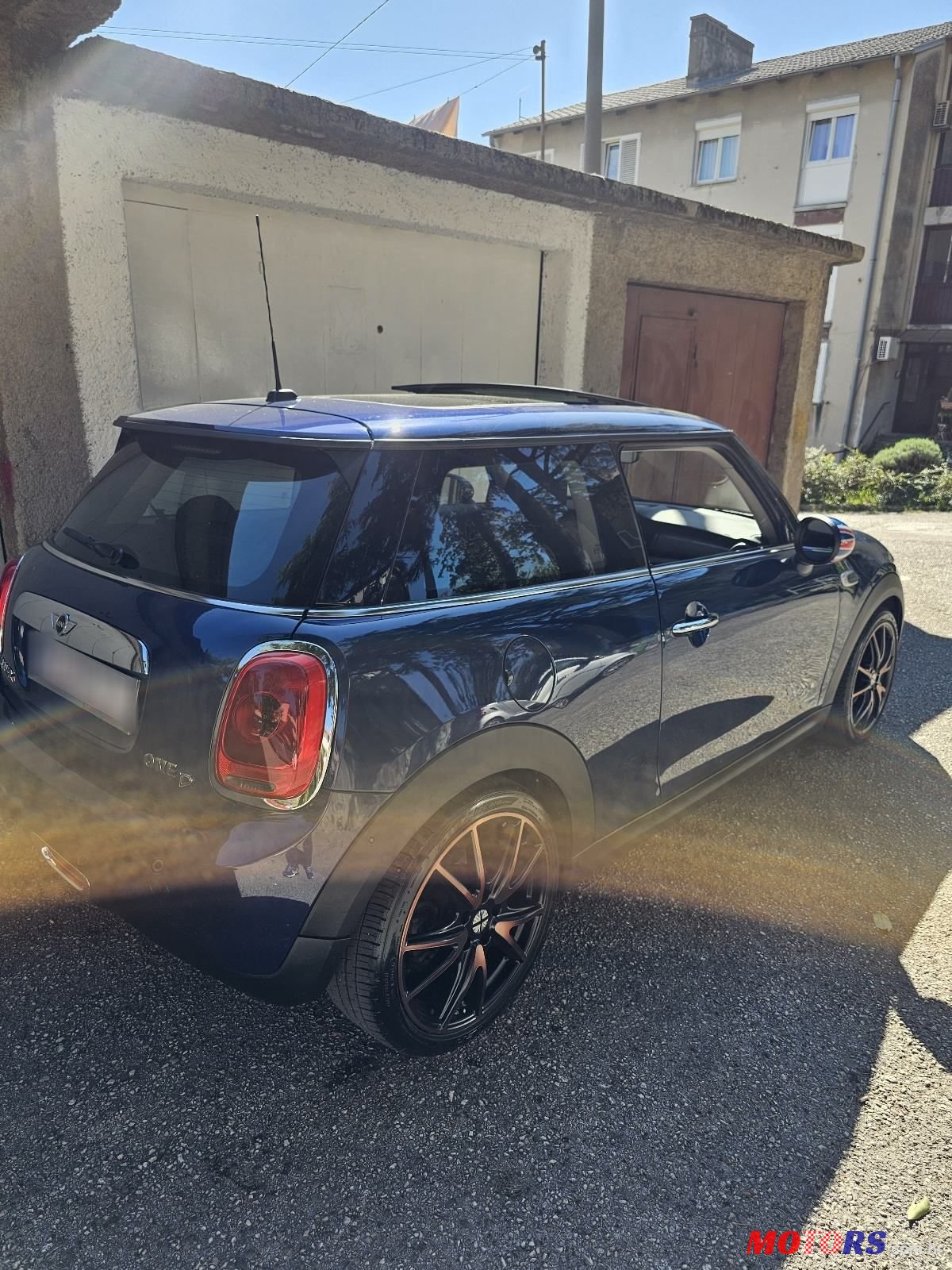 2015' MINI Cooper Cooper D photo #2