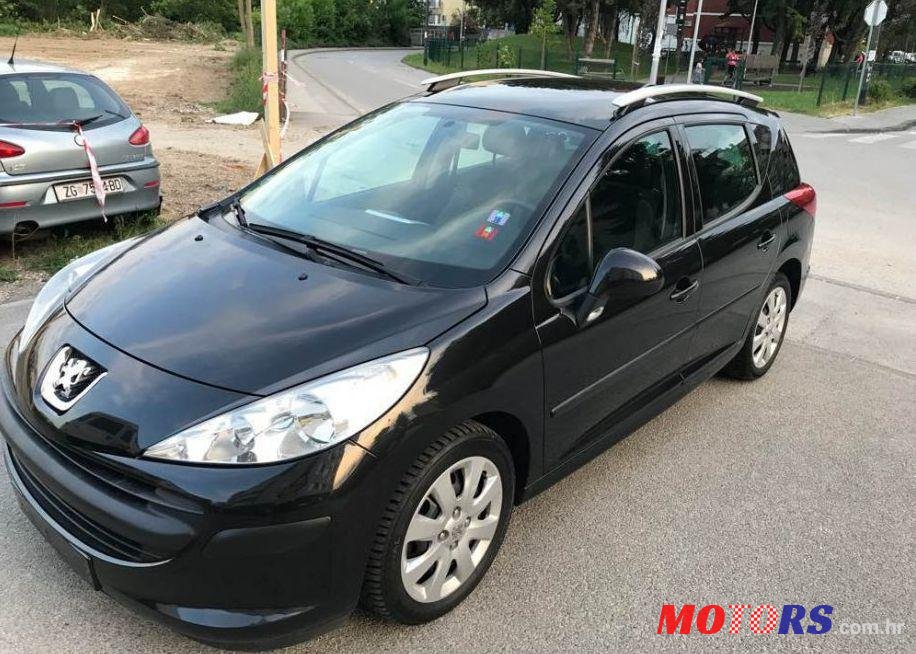2007' Peugeot 207 Sw photo #1