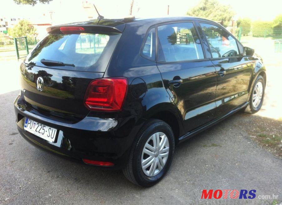 2015' Volkswagen Polo 1,0 photo #2