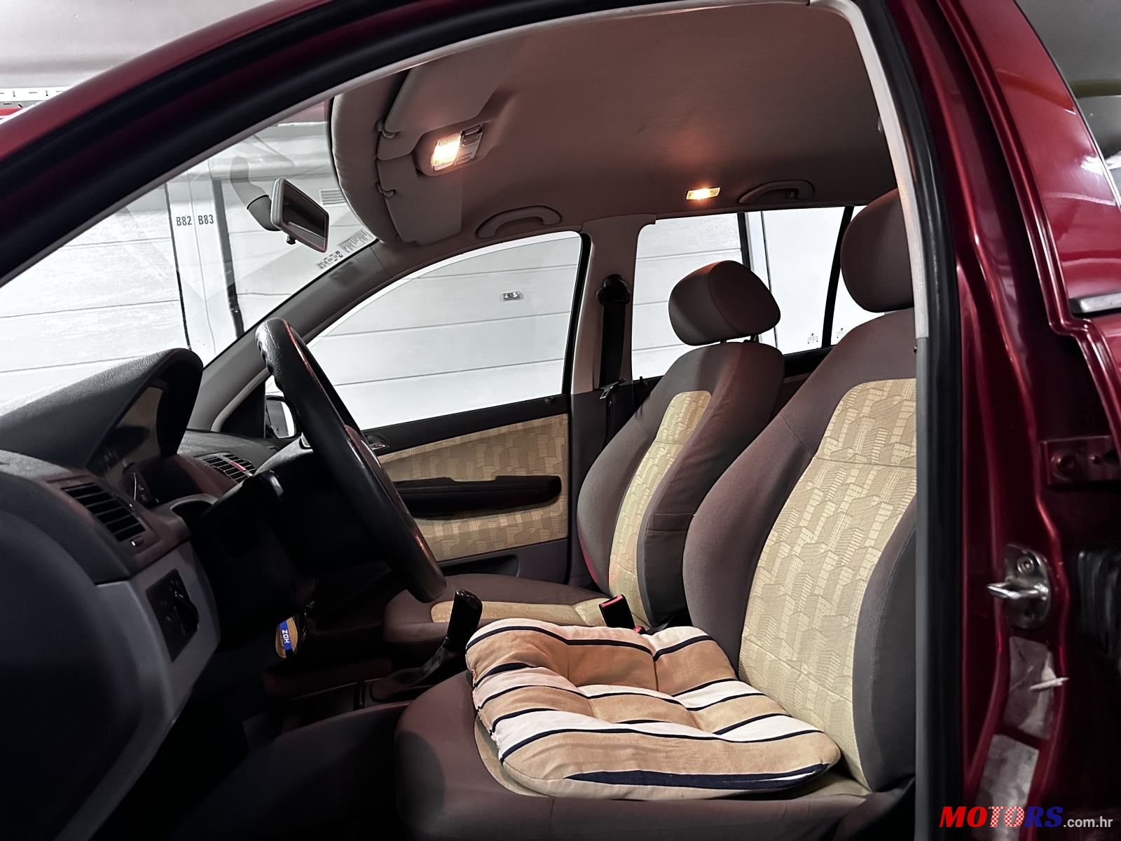 2001' Skoda Fabia Combi photo #6