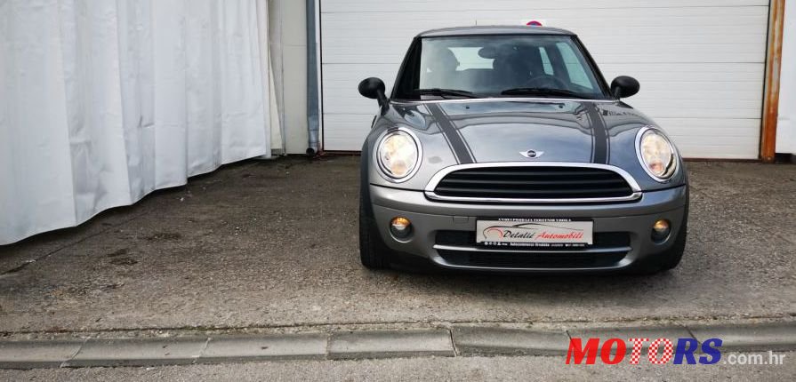 2010' MINI One 1.6D photo #1