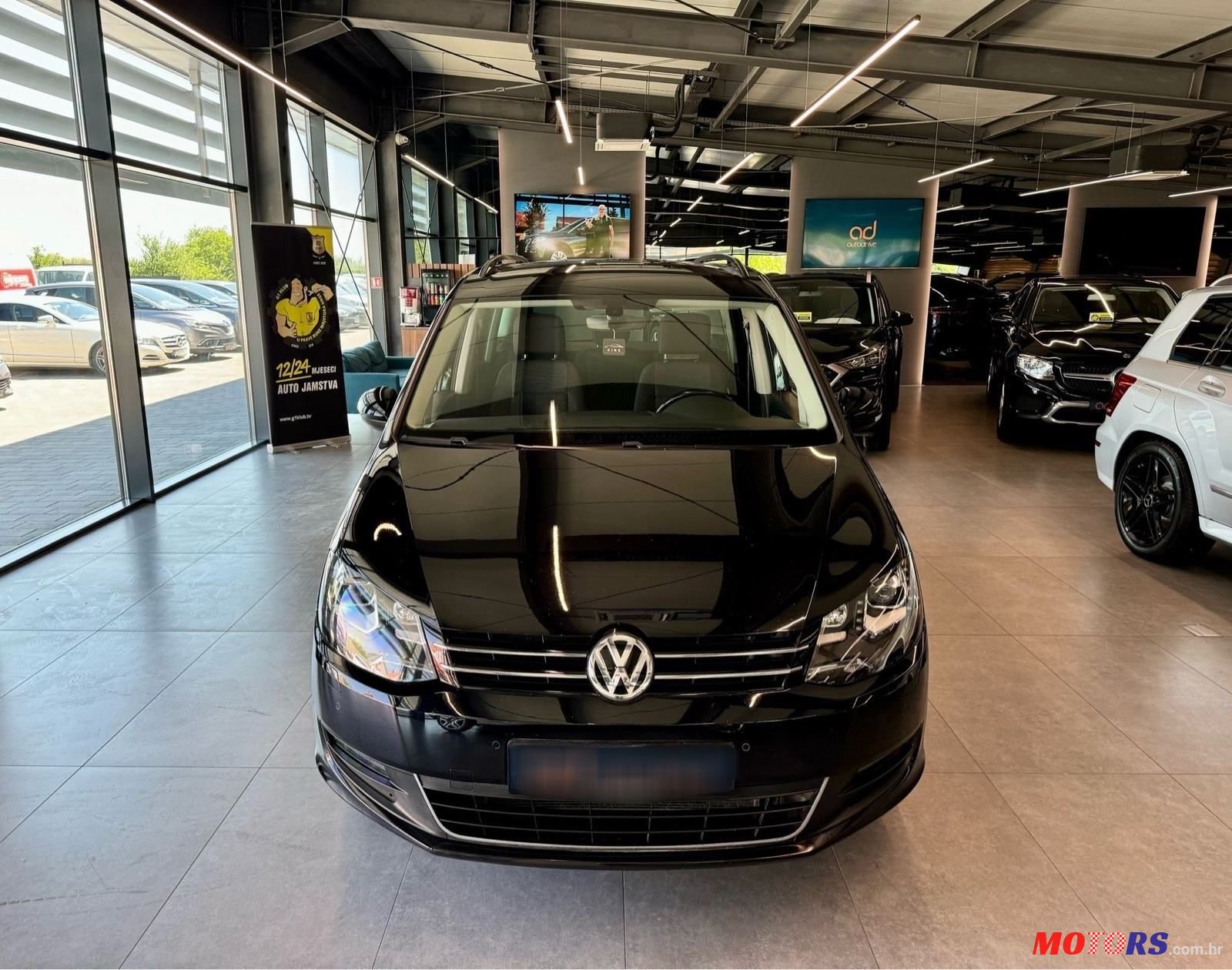 2016' Volkswagen Sharan 2,0 Tdi Bmt photo #3
