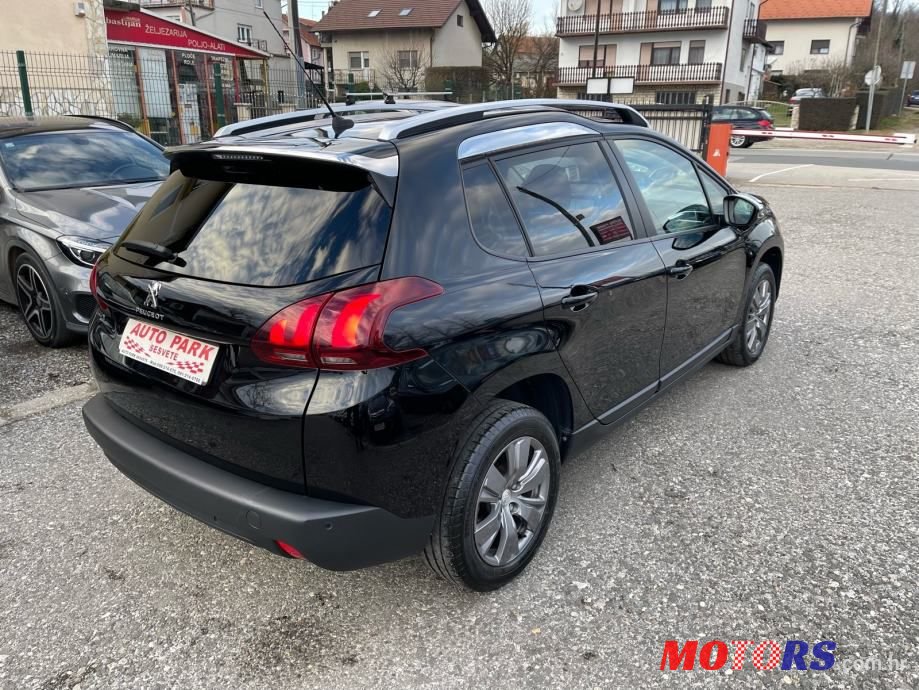 2017' Peugeot 2008 1,2 photo #4