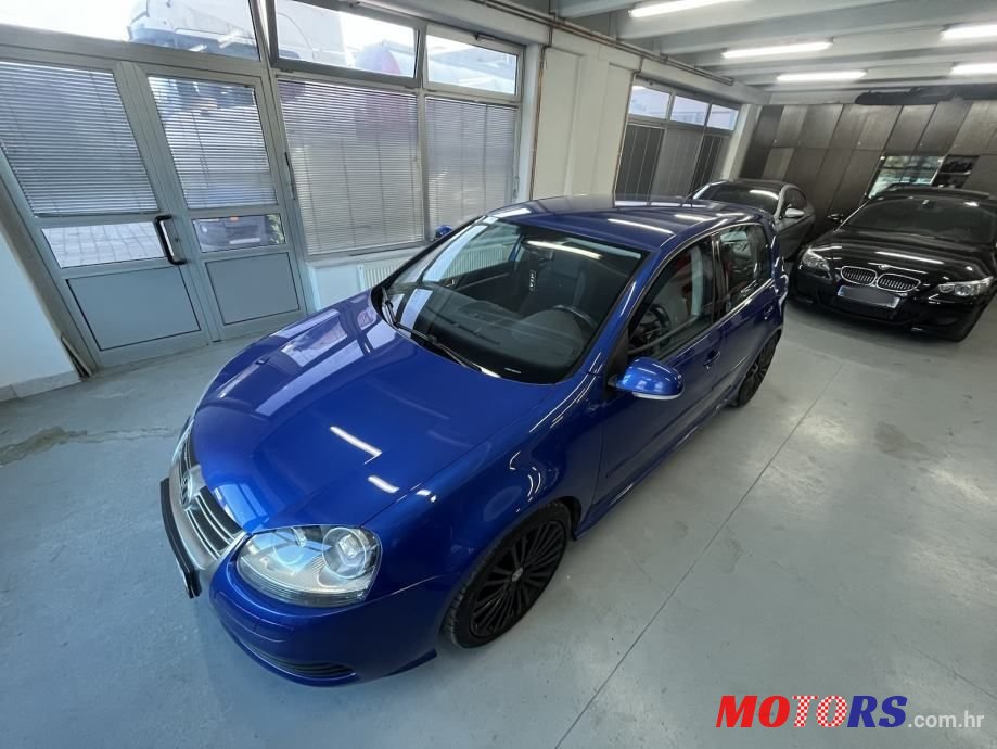 2007' Volkswagen Golf V R32 photo #1