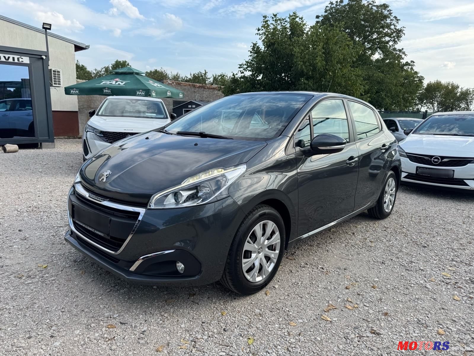 2017' Peugeot 208 1,2 Puretech photo #1