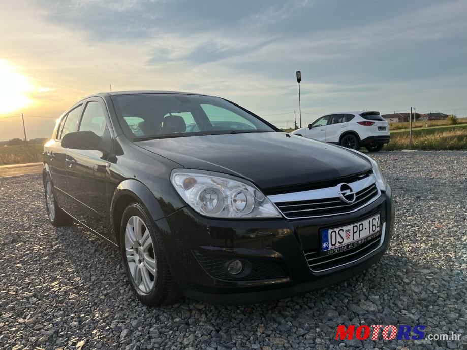 2009' Opel Astra 1,7 Cdti photo #1