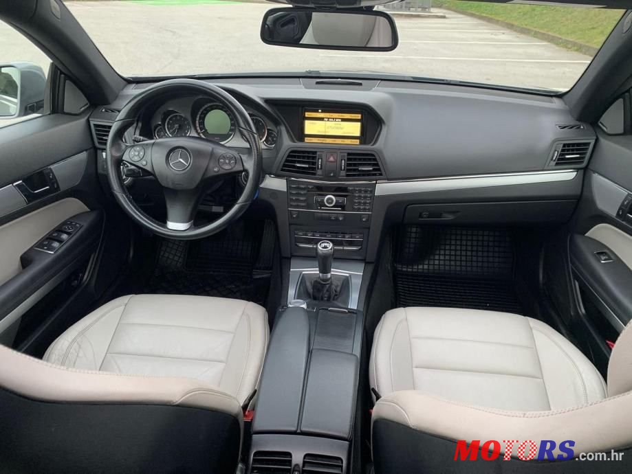 2011' Mercedes-Benz E-Klasa 220 Cdi photo #4