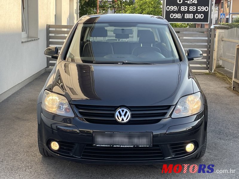 2008' Volkswagen Golf Plus 2,0 Tdi photo #2