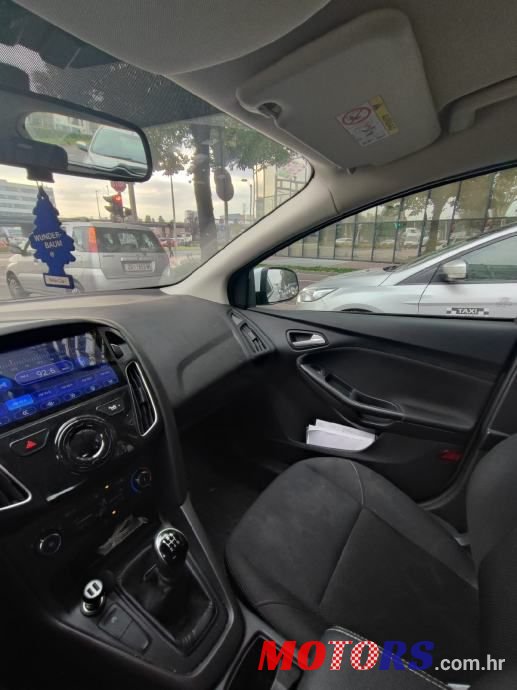 2017' Ford Focus 1,0 Gtdi photo #2