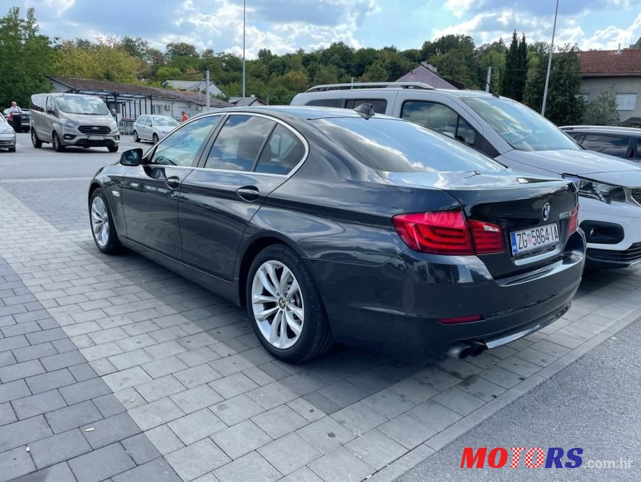 2010' BMW Serija 5 520D photo #2