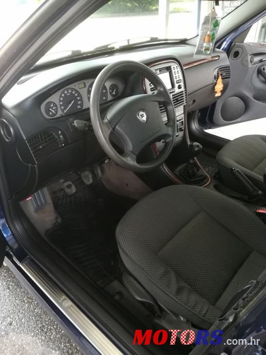 2002' Lancia Lybra Sw photo #3