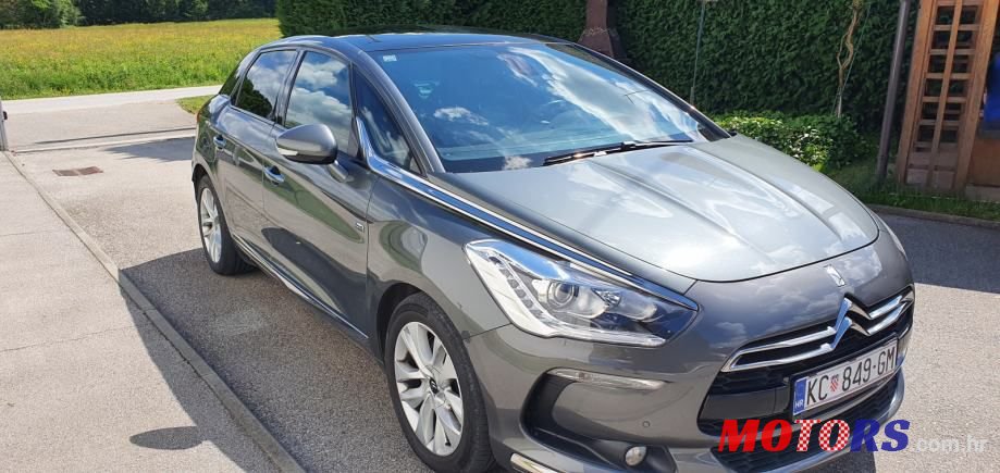 2013' Citroen DS5 Sport photo #3
