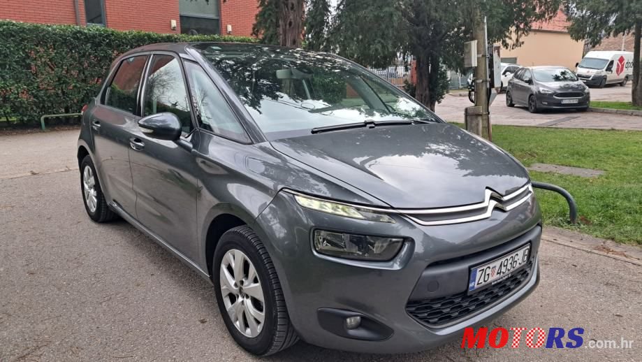 2015' Citroen C4 Picasso photo #3