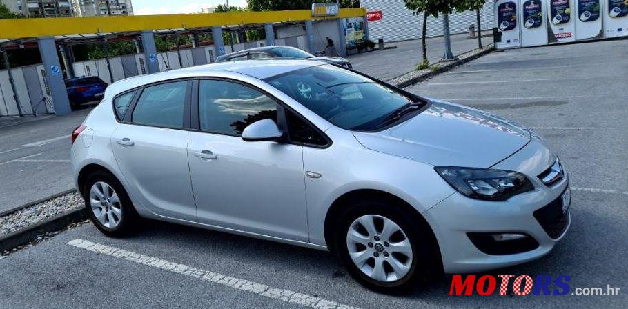 2015' Opel Astra 1,6 Cdti photo #1