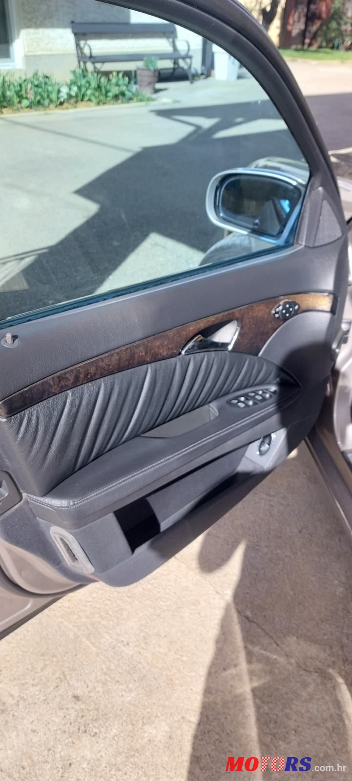 2005' Mercedes-Benz E-Klasa 320 Cdi photo #2