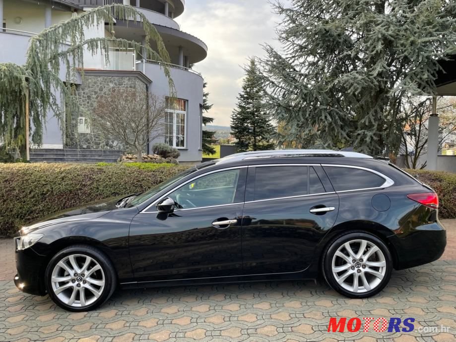 2014' Mazda 6 Sport Combi photo #1