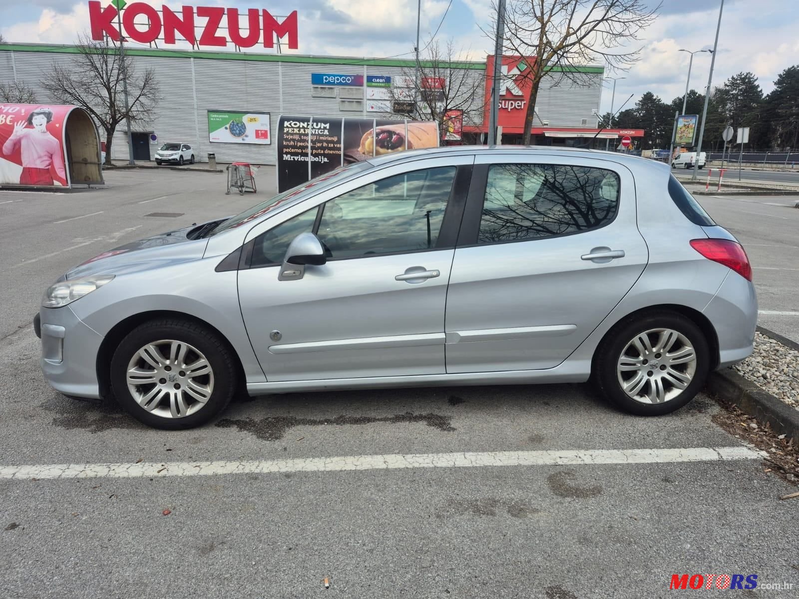 2011' Peugeot 308 1,4 16V Vti photo #2