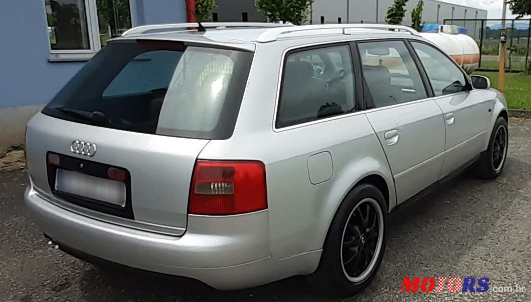 2002' Audi A6 Avant photo #4