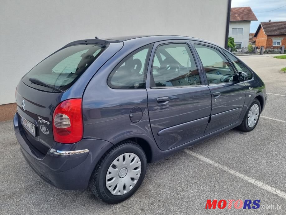 2008' Citroen Xsara Picasso photo #5