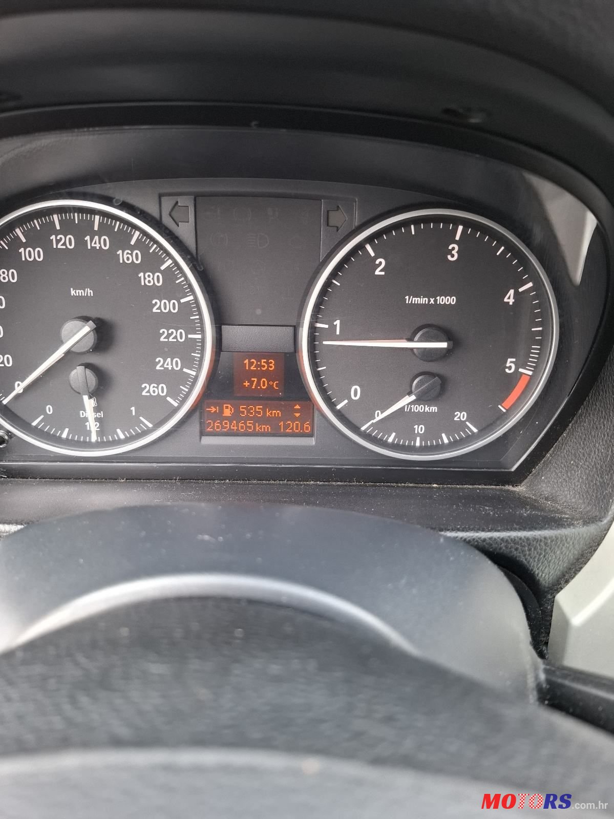 2010' BMW Serija 3 318D photo #5