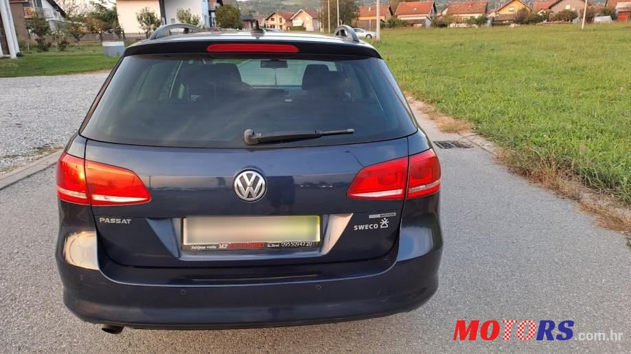 2013' Volkswagen Passat Variant photo #6