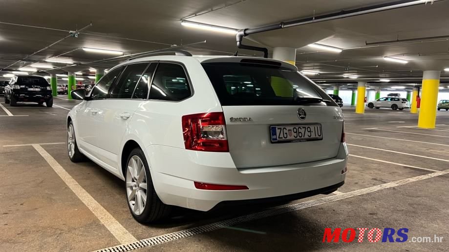 2016' Skoda Octavia Combi photo #3