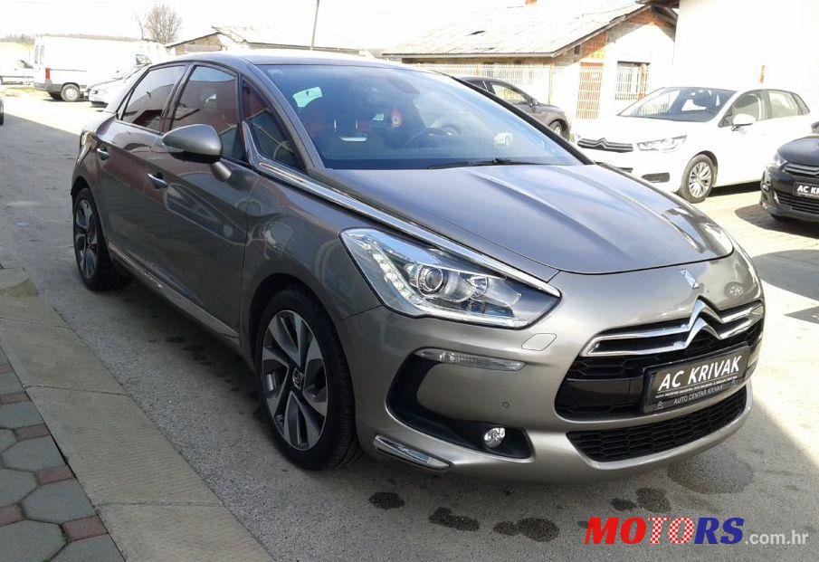 2012' Citroen DS5 2,0 Hdi Sport photo #2